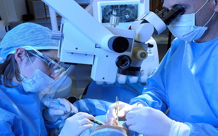 Foto della microchirurgia del centro Roma Prati