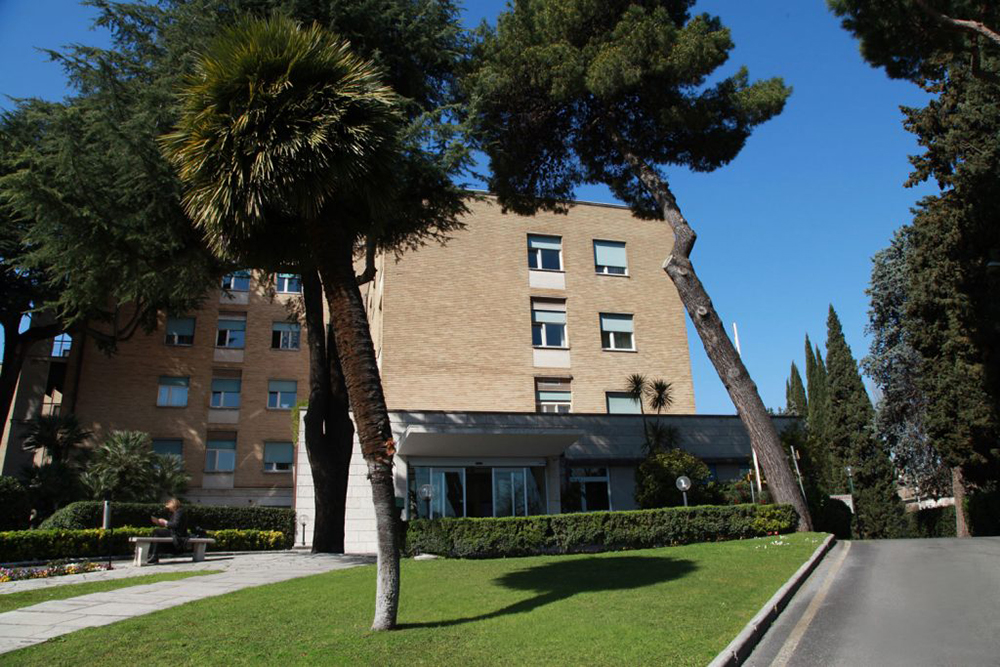 Foto della Clinica Salvator Mundi di Roma