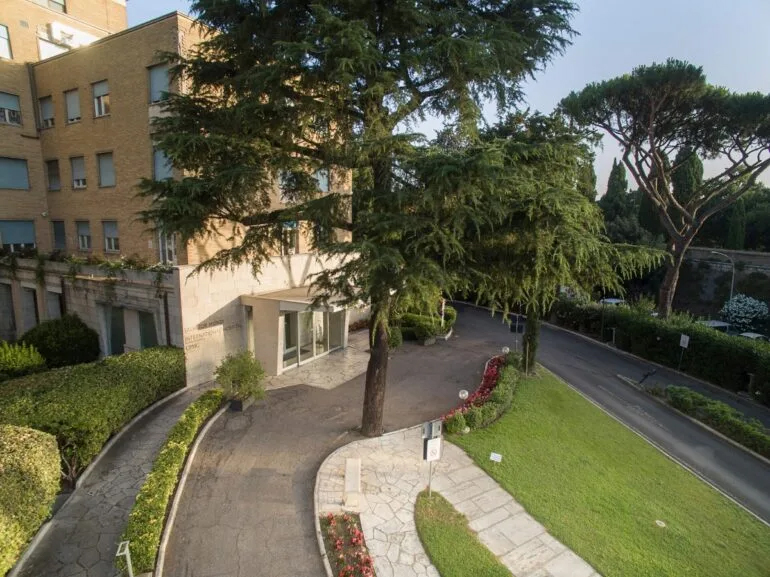 Foto della Clinica Salvator Mundi di Roma