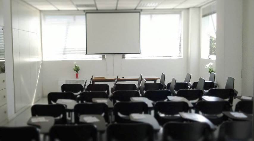 Foto della sala congressi del centro Calderara di Reno (Bologna) – San Vitale