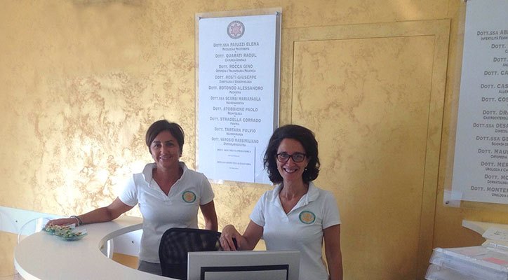 Foto del personale della reception del centro Alessandria Borgo Cittadella